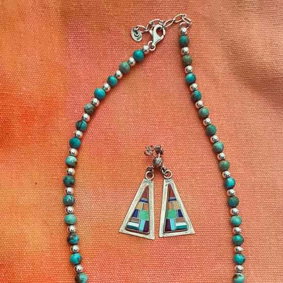 Beautiful set - Picture 2 of 2